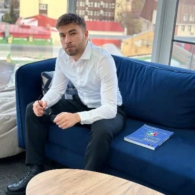 Hadi Shakeea